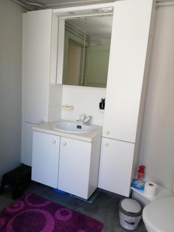 Eenvoudige Slaapkamer Geraardsbergen Luaran gambar